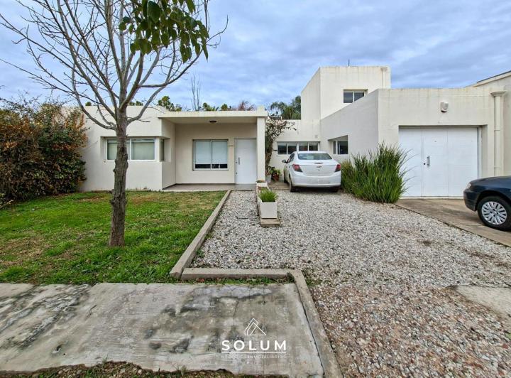 Casa · 171m² · 6 Ambientes · 1 Cochera