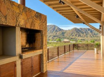 Casa de 3 ambientes, El Challao · Venta Hermosa Casa Barrio La Yaya