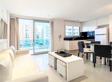 Departamento · 53m² · 3 Ambientes · 1 Cochera · Venta Apartamento 2 Dorm. Punta del Este