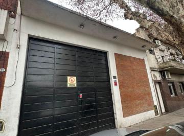 Bodega-Galpón de 1 ambiente, Floresta · Galpón Industrial en Alquiler – Floresta – Portón Eléctrico y Oficina
