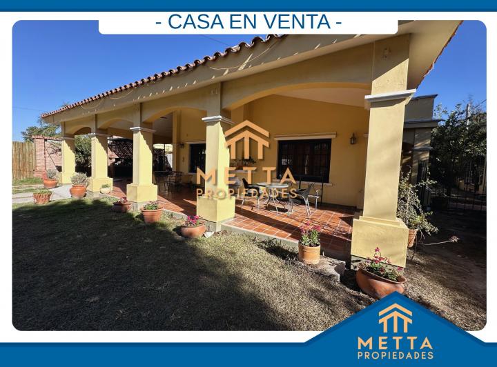 Casa · 145m² · 5 Ambientes · 1 Cochera