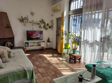 Casa · 112m² · 3 Ambientes · 1 Cochera · Venta Casa 3 Ambientes Patio Terraza Garage