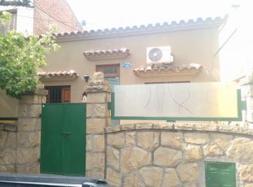 Casa · 7 Dormitorios · Casa en Capital