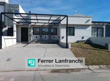 Casa · 183m² · 3 Dormitorios · 2 Cocheras · Casa en Docta Boulevard