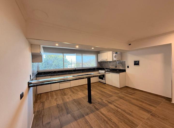 Departamento · 100m² · 3 Ambientes · 1 Cochera