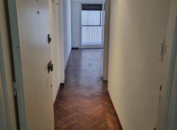 Departamento de 3 ambientes, Recoleta · Excelente 3 Ambientes Reciclado con Balcón Corrido – ¡Imperdible!