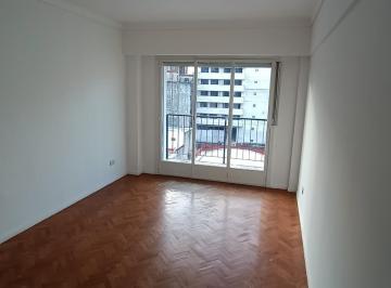 Departamento · 53m² · 3 Ambientes · Departamento 3 Ambientes Al Frente con Balcón Corrido en Monserrat en Venta