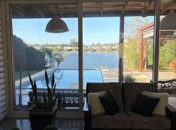Casa · 260m² · 5 Ambientes · 1 Cochera · Casa en Venta en San Agustín, Villanueva, Tigre