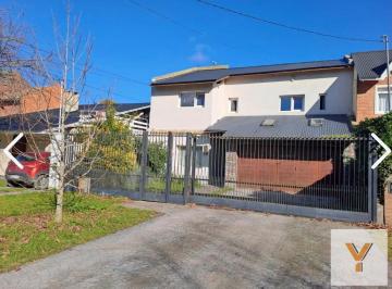 Casa · 197m² · 4 Ambientes · Casa en Venta - 3 Dorm. 3 Baños - 345 m - Mar del Plata