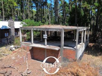 Casa de 1 ambiente, Mar Azul · Losa Amplia Sobre Lote de 950 m² en Mar Azul