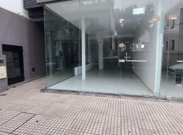 Local comercial , Córdoba · Bº Nueva Córdoba. Alquilo Local Comercial, C/ Baño. Excelente Ubicación.