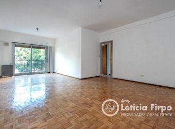 Departamento · 82m² · 3 Ambientes · Departamento Al Frente con Balcon, Amplios Ambientes, Excelente Zona.