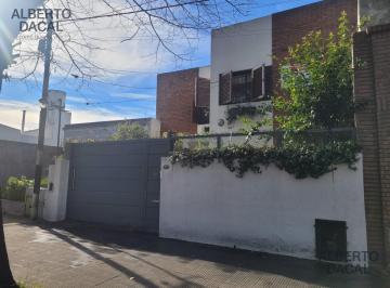 Casa · 115m² · 5 Ambientes · 2 Cocheras · Casa - La Plata