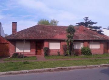 Casa de 4 ambientes, Mar del Plata · Chalet de 4 Ambientes en Venta en Bosque Alegre