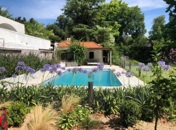 Casa · 450m² · 7 Ambientes · 1 Cochera · Casa en Alq. Temporario en La Horqueta, San Isidro, G. B. a. Zona Norte