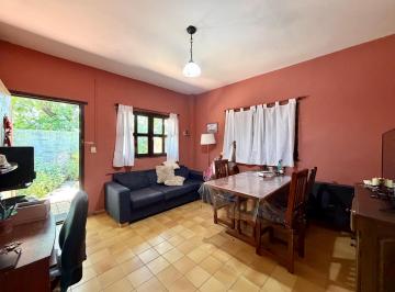 Casa · 80m² · 2 Ambientes · 1 Cochera · Casa en Venta Longchamps 2 Ambientes