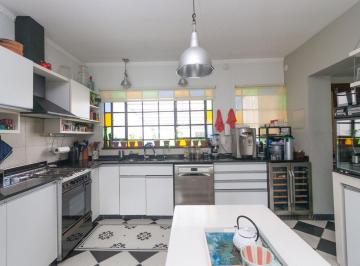 Casa · 289m² · 4 Ambientes · 1 Cochera · Venta Casa 4 Ambientes Pileta Parrilla Patio Terraza Cochera Chacarita
