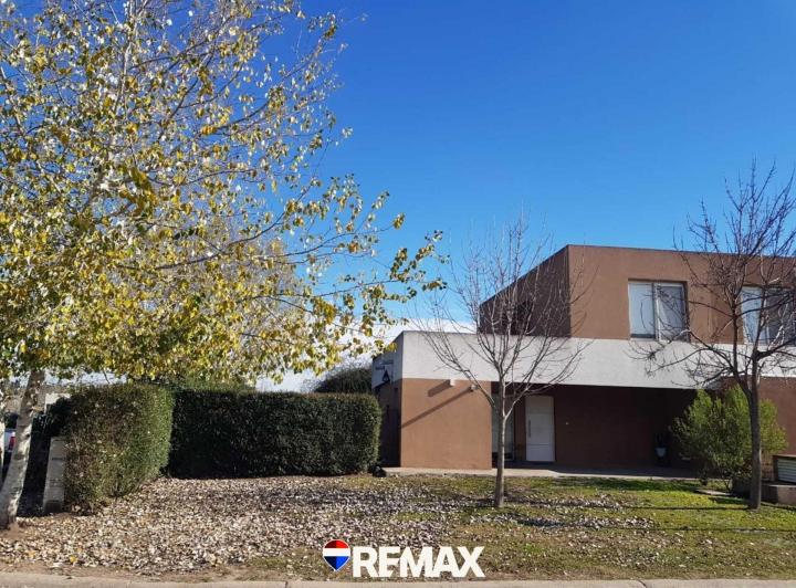 Casa · 86m² · 3 Ambientes