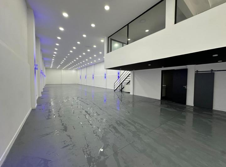 Local comercial · 315m²