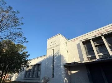 Edificio de 20 ambientes, Barranqueras · Ex Fabrica en Venta Oportunidad