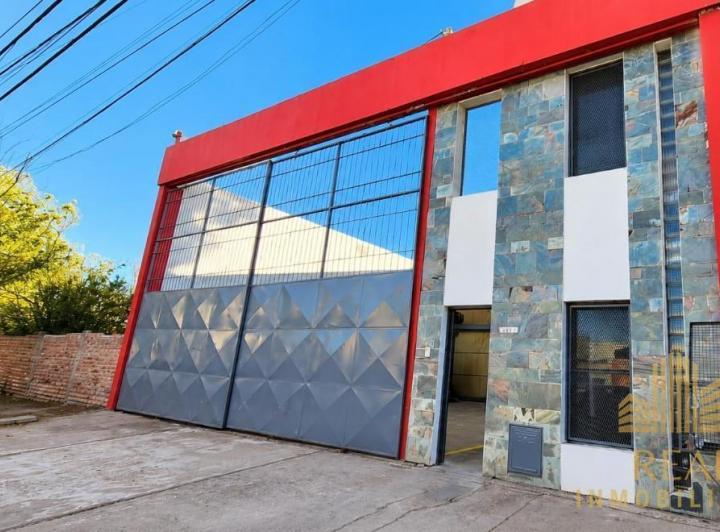 Oficina comercial · 263m² · 6 Ambientes · 3 Cocheras