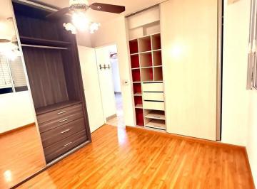 Departamento · 80m² · 3 Ambientes · 1 Cochera · Departamento en Lomas de Zamora Este