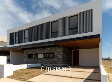 Casa · 155m² · 6 Ambientes · 1 Cochera · Dúplex en Venta de 3 Dorm. en Brisas de Manantiales
