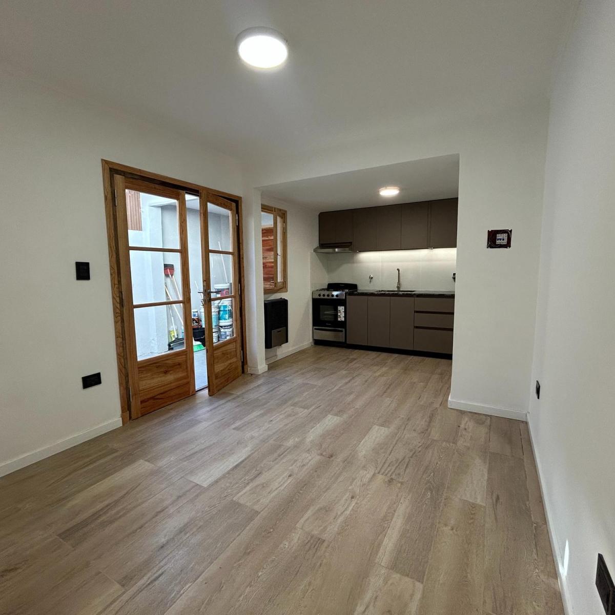 PH 2 amb, 32m² totalmente reciclado con patio — Villa Primera