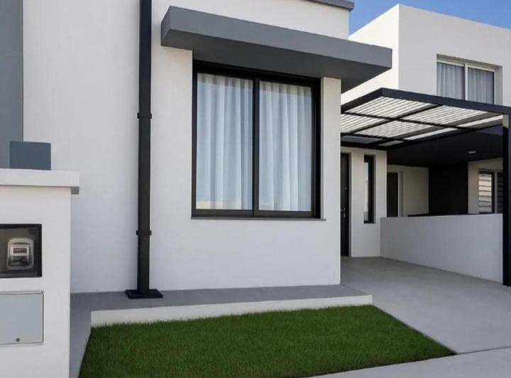 Casa · 51m² · 2 Ambientes · 1 Cochera