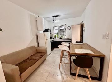Departamento · 19m² · 1 Ambiente · Departamento en Alquiler Temporario Monoambiente con Patio en Vicente Lopez
