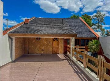 Casa de 4 ambientes, Villa Lugano · Venta de Chalet