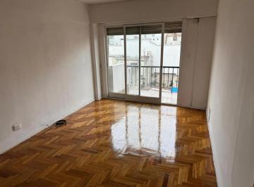 Departamento de 3 ambientes, Almagro · Departamento de 3 Amb con Balcón en Almagro