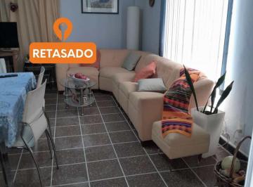 PH · 134m² · 4 Ambientes · 2 Cocheras · Venta Amplio PH con Cochera Para Dos Autos en Villa Pueyrredón