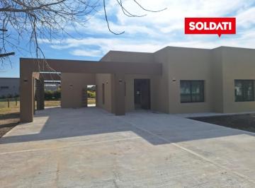 Casa · 137m² · 4 Ambientes · 2 Cocheras · Casa en Venta en Barrio Alcanfores en Una Planta - Apta Credito