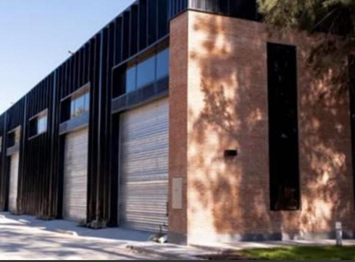 Depósito · 418m²