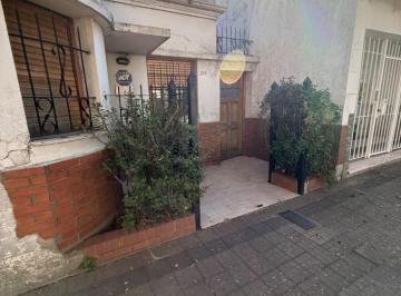 Casa · 115m² · 4 Ambientes · 33 E/ 1 y 115 - Casa en Tolosa con Terreno