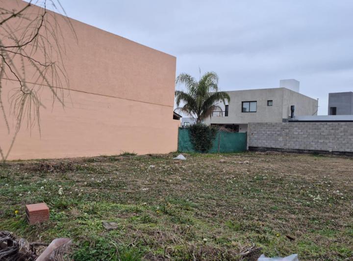 Terreno · 250m²