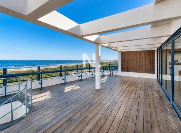 Foto1 · Hermoso Penthouse con Una Ubicación Privilegiada de La Brava