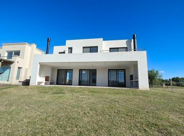 Casa · 223m² · 5 Ambientes · 5 Cocheras · Moderna Casa en Venta Laguna, Pileta, Santa Ana, Villanueva