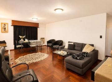 Departamento de 5 ambientes, Córdoba · Departamento 3 Dorm. – 3 Baños – Cochera– Frente - Nueva Córdoba.