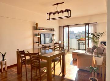 Departamento · 63m² · 3 Ambientes · Departamento Tres Ambientes con Balcón en Pleno La Perla