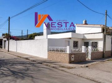 Casa de 6 ambientes, Salta · Barrio Postal - Casa - Venta - a Reciclar - Zona Norte - Salta