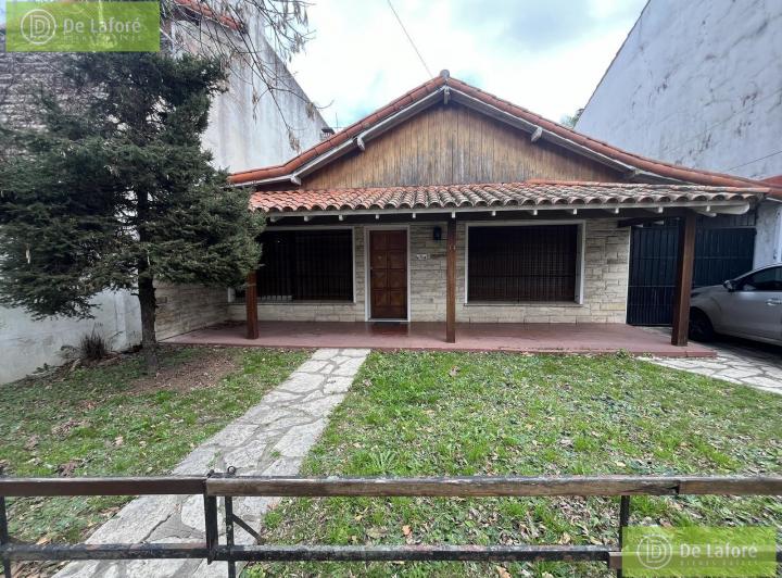 Casa · 312m² · 4 Ambientes · 2 Cocheras