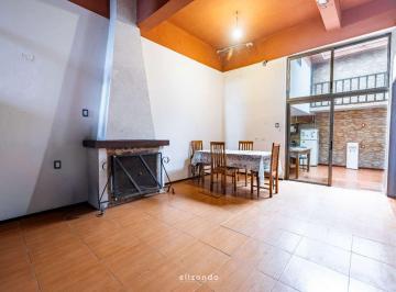 Casa · 156m² · 4 Ambientes · 1 Cochera · Venta Casa PH 3 Dorm Garaje Jacinto Vera