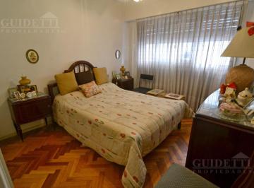 Departamento · 76m² · 4 Ambientes · Venta Departamento 4 Ambientes con Balcón - Belgrano R