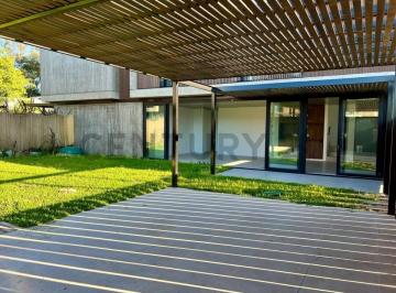 Casa · 137m² · 3 Ambientes · Casa en Alquiler de Dos Dorm. Mas Estudio en Barrio Grand Bell 2