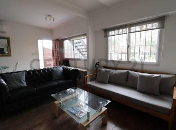 PH · 52m² · 3 Ambientes · 1 Cochera · Oportunidad PH Planta Baja, 3 Ambientes con Espacio Exterior y Cochera en La Mejor Zona Residencial