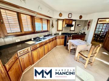 Departamento · 190m² · 6 Ambientes · 1 Cochera · Departamento en Monte Grande