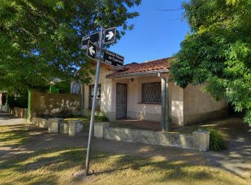 Casa · 106m² · Casa 3 Ambientes Venta Olivos a Reciclar