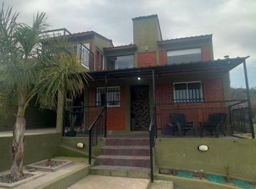 Casa de 4 ambientes, Villa Carlos Paz · Venta Casa con Pileta Villa Ernestina Carlos Paz